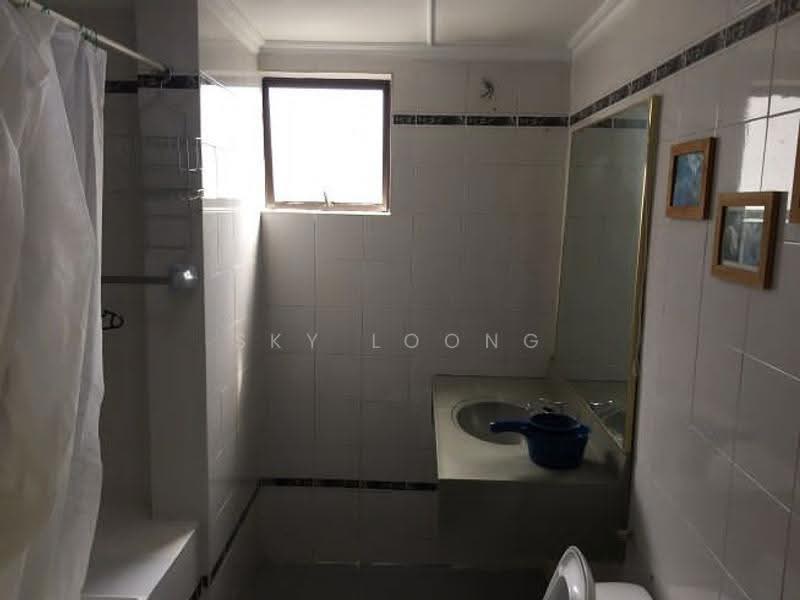 Kondominium untuk Dijual di Ehsan Ria - Sky Loong - Bathroom - PropertyGuru.com.my