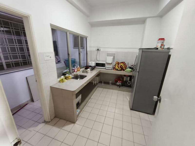 Kondominium untuk Dijual di Ridzuan Condominium - CK Chieng - Kitchen - PropertyGuru.com.my