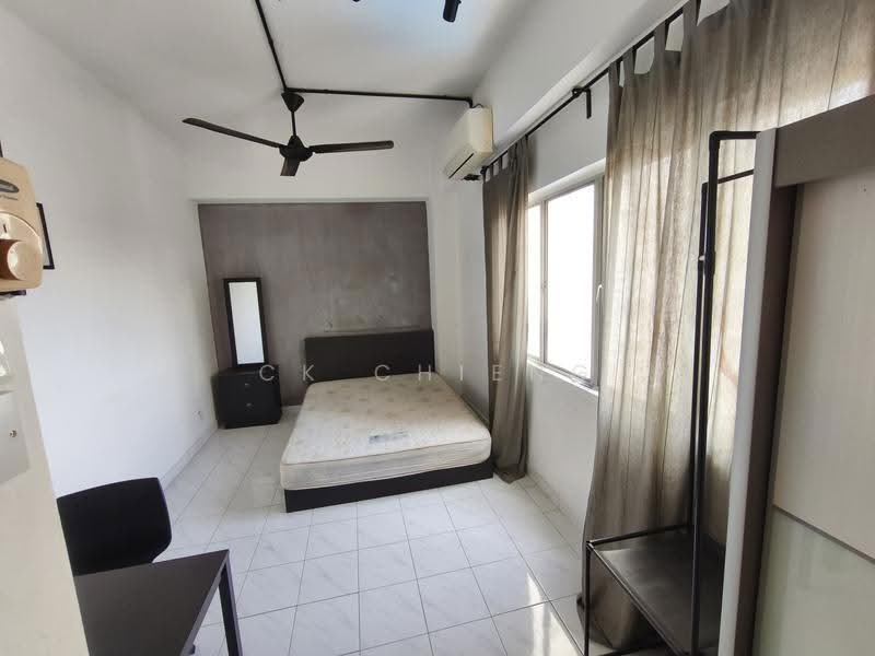 Kondominium untuk Dijual di Ridzuan Condominium - CK Chieng - Bedroom - PropertyGuru.com.my