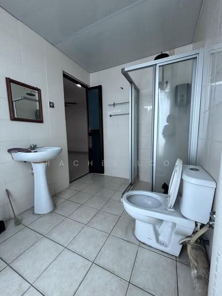 Apartment for Rent at Taman Koperasi Maju Jaya - Rachel Loo - Bathroom - PropertyGuru.com.my