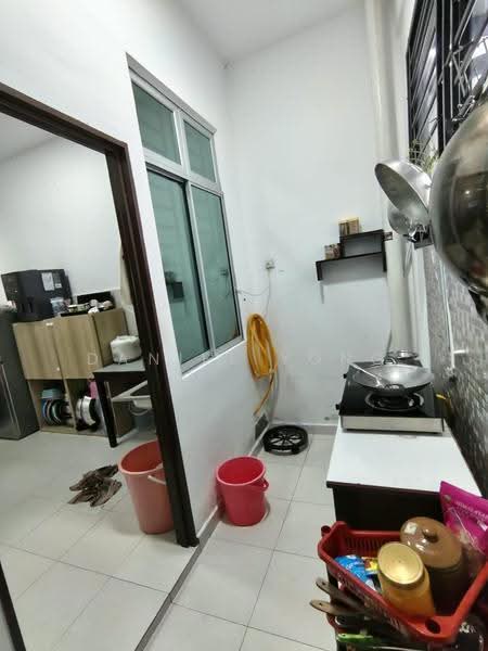 Rumah Teres 2-Tingkat untuk Dijual di Pontian (Johor) - Daniel Yong - Kitchen - PropertyGuru.com.my