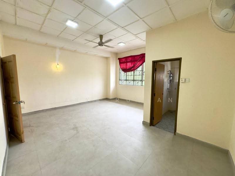 Rumah Teres 2-Tingkat untuk Dijual di Kajang (Selangor) - Tasya Ruslan - PropertyGuru.com.my