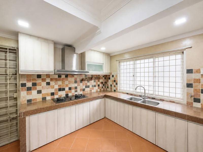 Rumah Teres 1.5-Tingkat untuk Dijual di Usj 2 (Subang Jaya) - Hazeman Omar - Kitchen - PropertyGuru.com.my