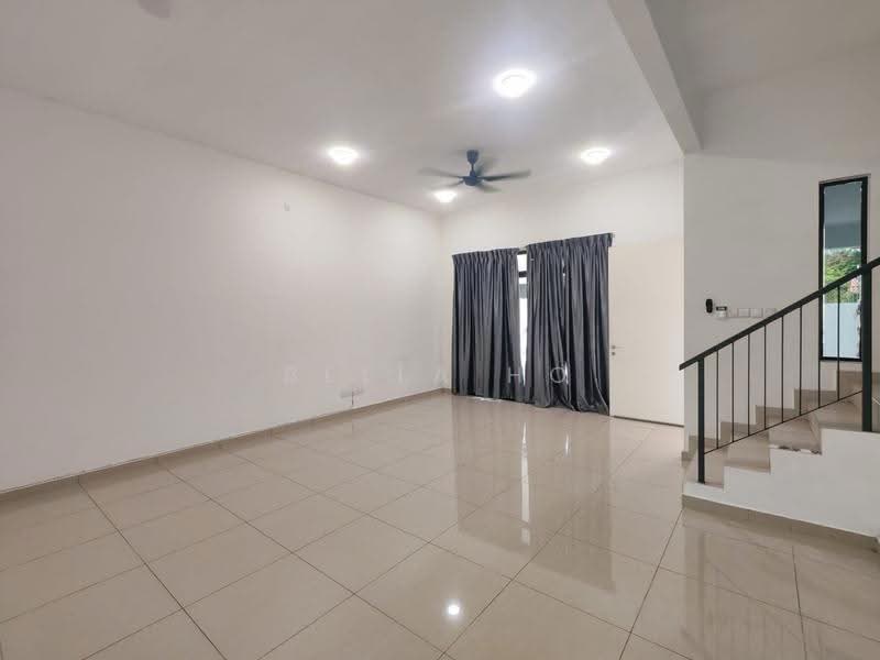 2-storey Terraced House for Rent in Bandar Kulai (Kulai) - Bella Ho - Living Room - PropertyGuru.com.my