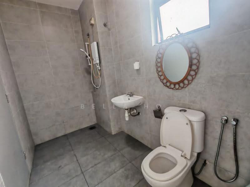 2-storey Terraced House for Rent in Bandar Kulai (Kulai) - Bella Ho - Bathroom - PropertyGuru.com.my