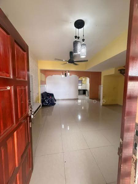 Rumah Teres 2-Tingkat untuk Disewa di Semenyih (Selangor) - Chris Choo - Living Room - PropertyGuru.com.my