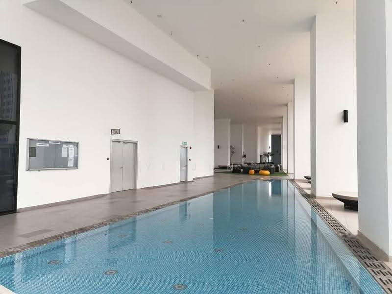 Kediaman Servis untuk Disewa di 8th & Stellar - Yi Jun - Pool - PropertyGuru.com.my