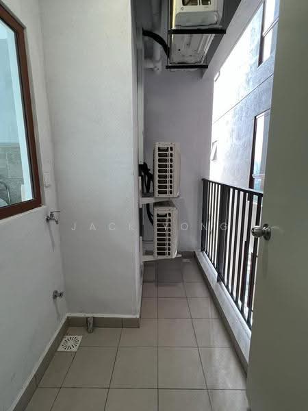 Kediaman Servis untuk Disewa di 216 Residences - Jack Yong - Balcony - PropertyGuru.com.my