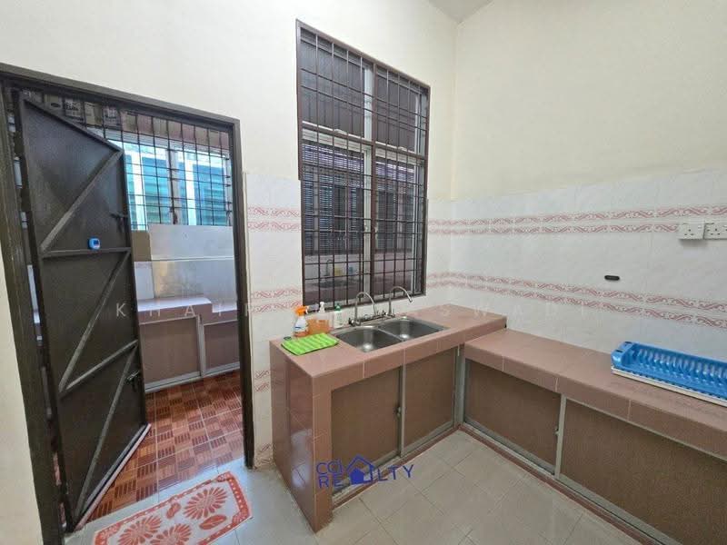 Bungalow House for Sale in Guar Chempedak (Kedah) - Khairol Haswadi - Kitchen - PropertyGuru.com.my