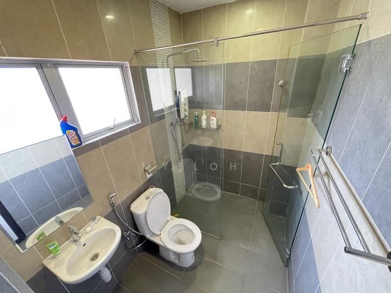 2-storey Terraced House for Sale in Taman Selasih (Batu Caves) - MY Loh - Bathroom - PropertyGuru.com.my
