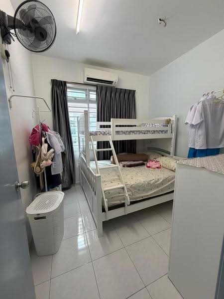 1.5-storey Terraced House for Sale in Bandar Indahpura (Kulai) - Ee Fong Toh - Bedroom - PropertyGuru.com.my