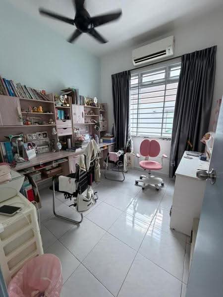 1.5-storey Terraced House for Sale in Bandar Indahpura (Kulai) - Ee Fong Toh - Study - PropertyGuru.com.my
