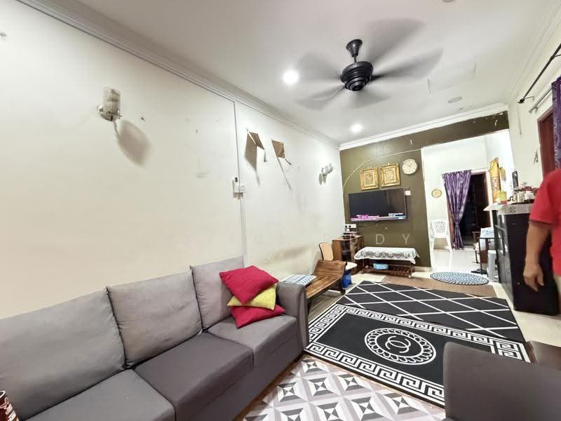 Rumah Teres 1-Tingkat untuk Dijual di Bandar Baru Sungai Buloh (Sungai Buloh) - Shaiful Rudy - Living Room - PropertyGuru.com.my