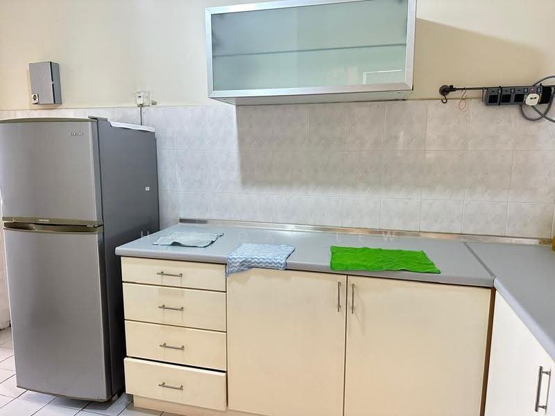 Kondominium untuk Disewa di Green Acre - Holiday Lew - Kitchen - PropertyGuru.com.my