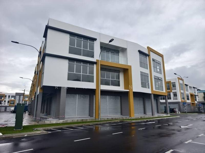 Shop / Office untuk Disewa di Taman Molek (Johor Bahru) - Rayna Pang - Exterior - PropertyGuru.com.my