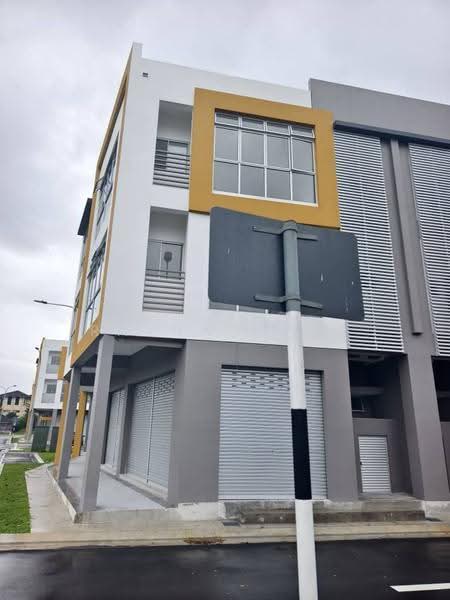 Shop / Office untuk Disewa di Taman Molek (Johor Bahru) - Rayna Pang - Exterior - PropertyGuru.com.my