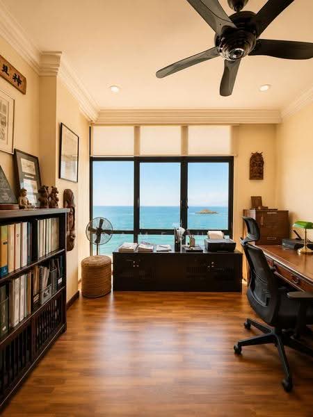 Kondominium untuk Dijual di Sri Golden Bay Condominium - Ressha Ramesh - Study - PropertyGuru.com.my