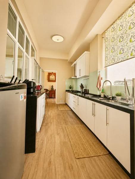 Kondominium untuk Dijual di Sri Golden Bay Condominium - Ressha Ramesh - Kitchen - PropertyGuru.com.my