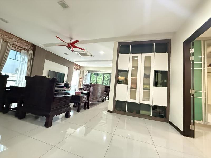 Bungalow House for Sale in Taman Kledang Permai (Menglembu) - Vivien Ng - Living Room - PropertyGuru.com.my
