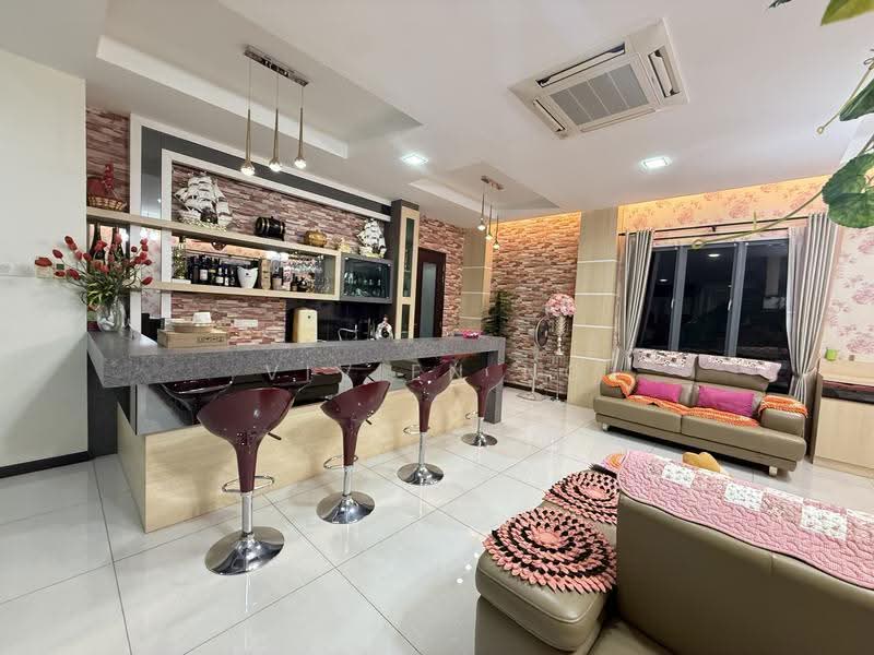 Bungalow House for Sale in Taman Kledang Permai (Menglembu) - Vivien Ng - Living Room - PropertyGuru.com.my