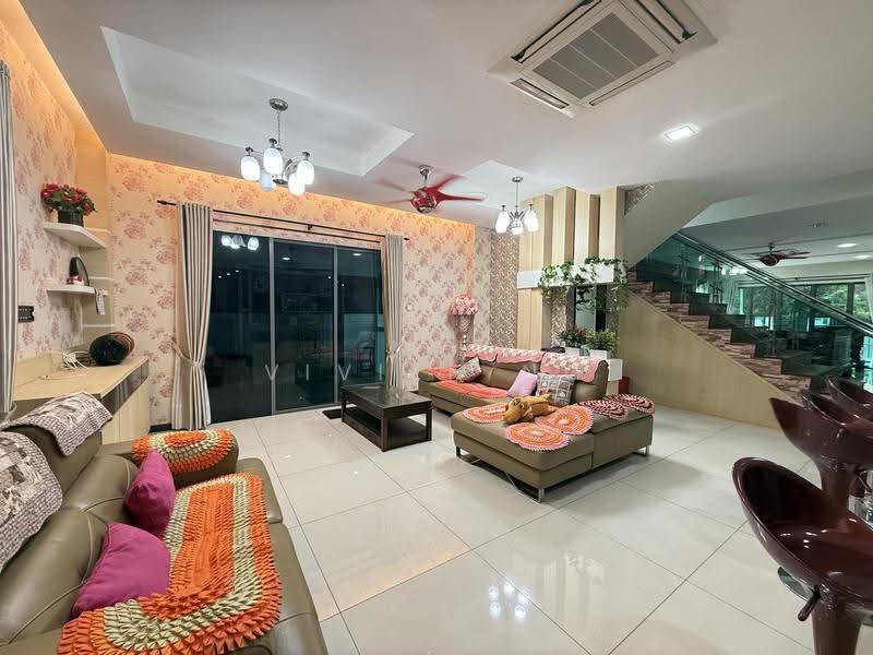 Bungalow House for Sale in Taman Kledang Permai (Menglembu) - Vivien Ng - Living Room - PropertyGuru.com.my