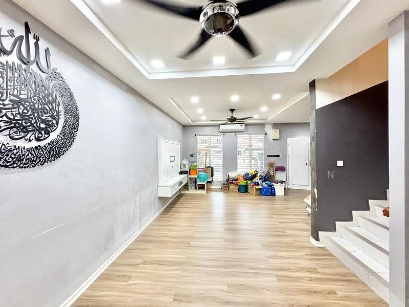 2-storey Terraced House for Sale in Shah Alam (Selangor) - Nur Ain Mat Zain - Living Room - PropertyGuru.com.my