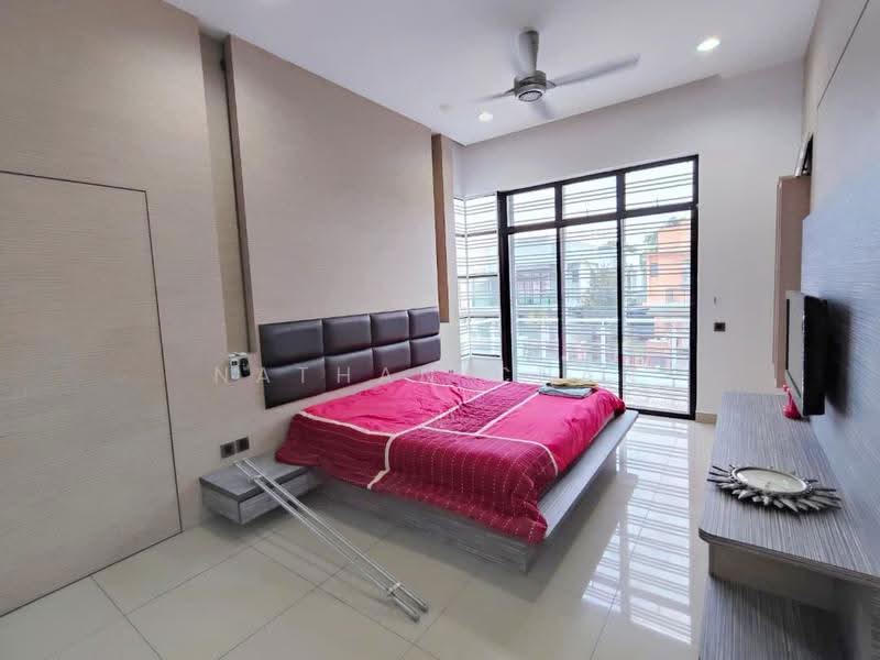 Rumah Kluster untuk Dijual di Taman Setia Indah (Tebrau) - Nathan Chan - Bedroom - PropertyGuru.com.my