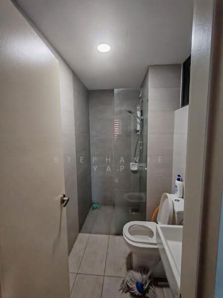 Kediaman Servis untuk Disewa di Gravit8, Klang - Stephanie Yap - Bathroom - PropertyGuru.com.my