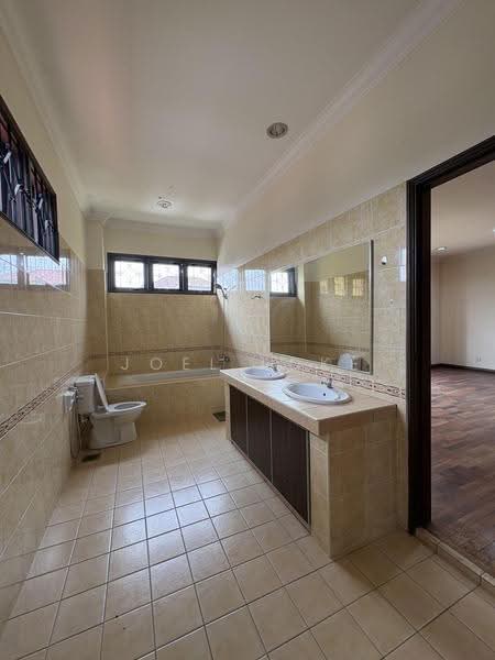 Bungalow House for Sale in Bangsar Hill (Bangsar) - Joel Loke - Bathroom - PropertyGuru.com.my