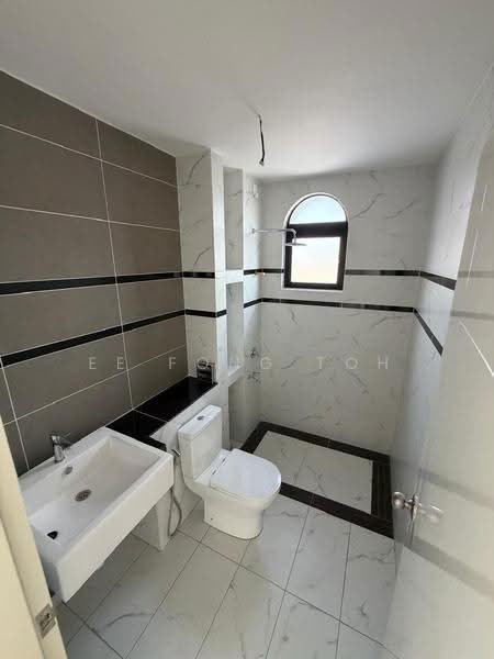 2-storey Terraced House for Sale in Taman Rinting (Masai) - Ee Fong Toh - Bathroom - PropertyGuru.com.my