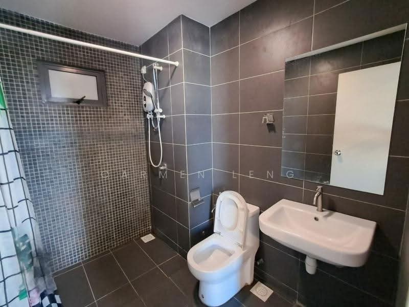 Condominium for Sale at Parkhill Residence - Carmen Leng - Bathroom - PropertyGuru.com.my