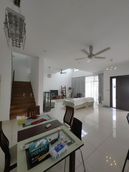 Semi-Detached House for Sale in Setia Tropika (Johor Bahru) - Ee Fong Toh - Living Room - PropertyGuru.com.my