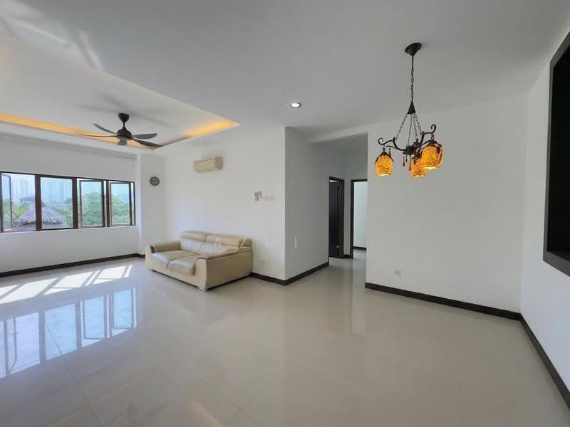 Pangsapuri untuk Dijual di Desa Idaman Residences - Azmi . - Living Room - PropertyGuru.com.my