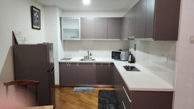 Kediaman Servis untuk Dijual di Regalia Residence - WK Siew - Kitchen - PropertyGuru.com.my