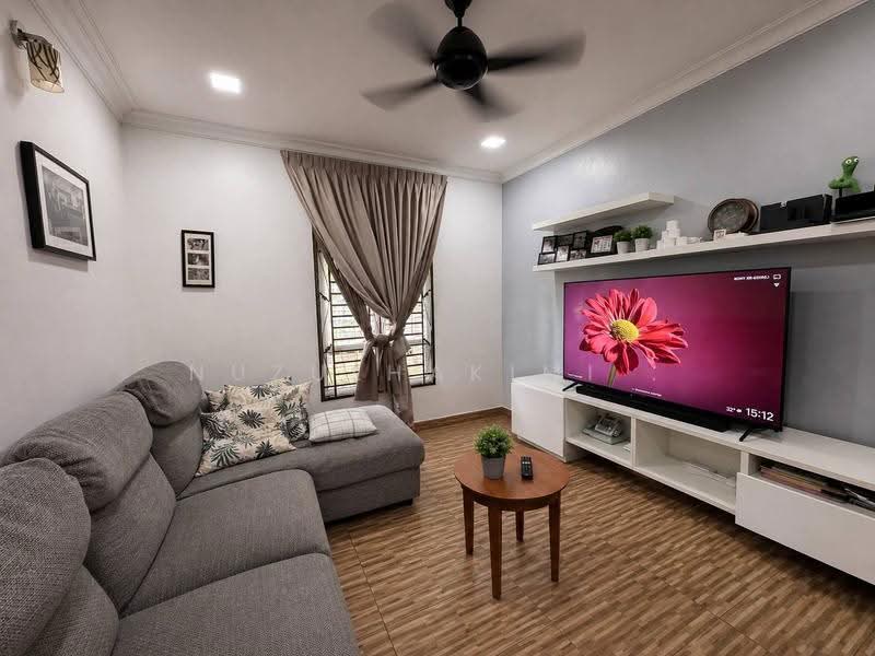 Bungalow House for Sale in Bandar Baru Salak Tinggi (Sepang) - NUZULHAKIMI . - Living Room - PropertyGuru.com.my