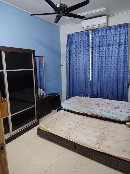 Rumah Teres untuk Dijual di Krubong (Melaka) - Helen BF - Bedroom - PropertyGuru.com.my