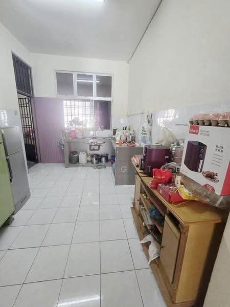 Rumah Teres 2-Tingkat untuk Dijual di Bandar Selesa Jaya (Skudai) - Ee Fong Toh - Kitchen - PropertyGuru.com.my