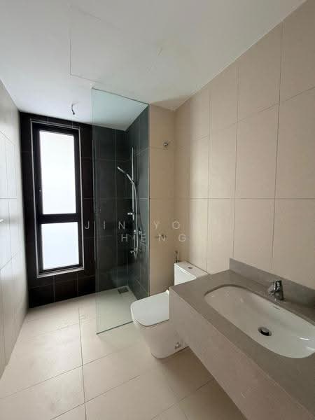 Condominium for Sale at One Cochrane Residence - Jin Yong Heng - Bathroom - PropertyGuru.com.my