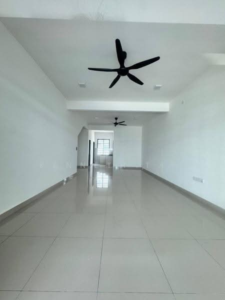 2-storey Terraced House for Rent in Bandar Dato Onn (Tebrau) - Kenneth Tan - Living Room - PropertyGuru.com.my