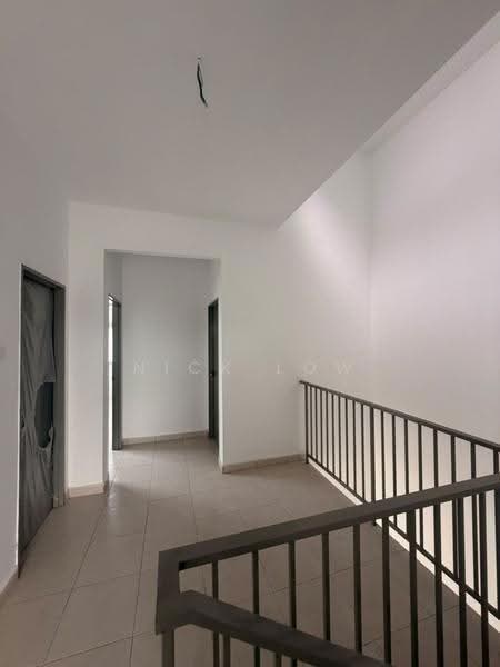 2-storey Terraced House for Rent in Kangkar Pulai (Skudai) - Nick Low - Corridor - PropertyGuru.com.my