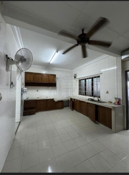 2.5-storey Terraced House for Rent in Sri Petaling (Kuala Lumpur) - Tony Leong - Kitchen - PropertyGuru.com.my