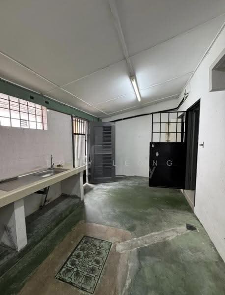 2.5-storey Terraced House for Rent in Sri Petaling (Kuala Lumpur) - Tony Leong - Kitchen - PropertyGuru.com.my