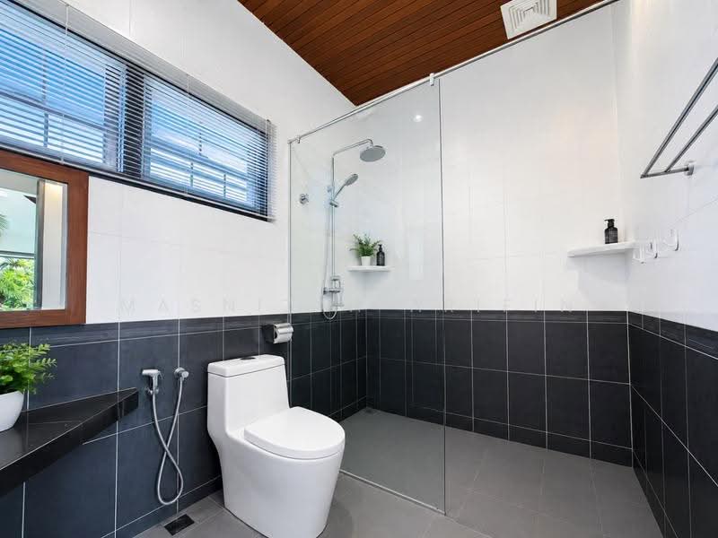 Bungalow House untuk Dijual di Taman Tanjung (Port Dickson) - Masnizah Arifin - Bathroom - PropertyGuru.com.my