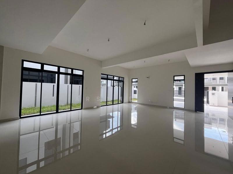 Semi-Detached House for Sale in Taman Sutera Utama (Skudai) - Arshad . - Living Room - PropertyGuru.com.my