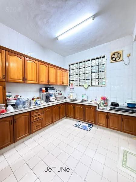 Rumah Teres 2-Tingkat untuk Dijual di Taman Bayu Perdana (Klang) - Daniel Kok - Kitchen - PropertyGuru.com.my