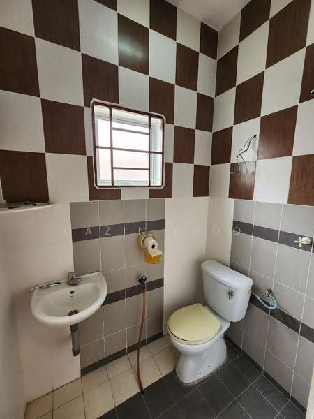 2-storey Terraced House for Sale in Taman Klebang Restu (Chemor) - Qazin Khoo - Bathroom - PropertyGuru.com.my