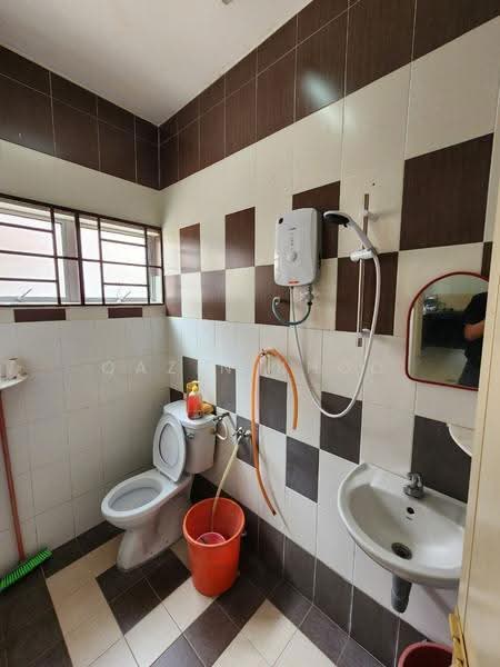 2-storey Terraced House for Sale in Taman Klebang Restu (Chemor) - Qazin Khoo - Bathroom - PropertyGuru.com.my