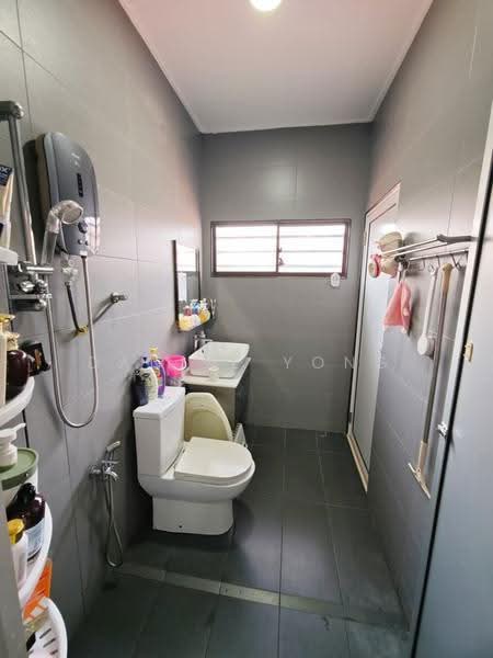 Semi-Detached House for Sale in Kulai (Johor) - Daniel Yong - Bathroom - PropertyGuru.com.my