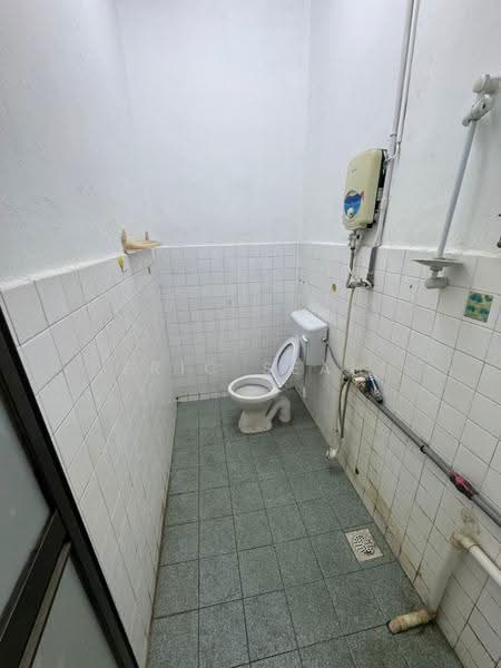 Shop / Office untuk Disewa di Taman Johor Jaya (Johor Bahru) - Eric Seah - PropertyGuru.com.my