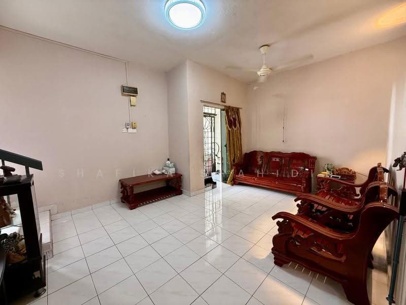 2-storey Terraced House for Sale in Batang Kali (Selangor) - Shafika Shahidin - Living Room - PropertyGuru.com.my